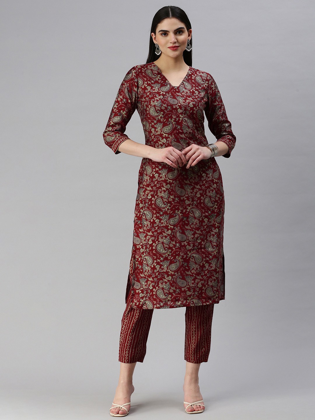 

HRITIKA Ethnic Motifs Printed Regular Chanderi Cotton Kurta with Trousers, Maroon