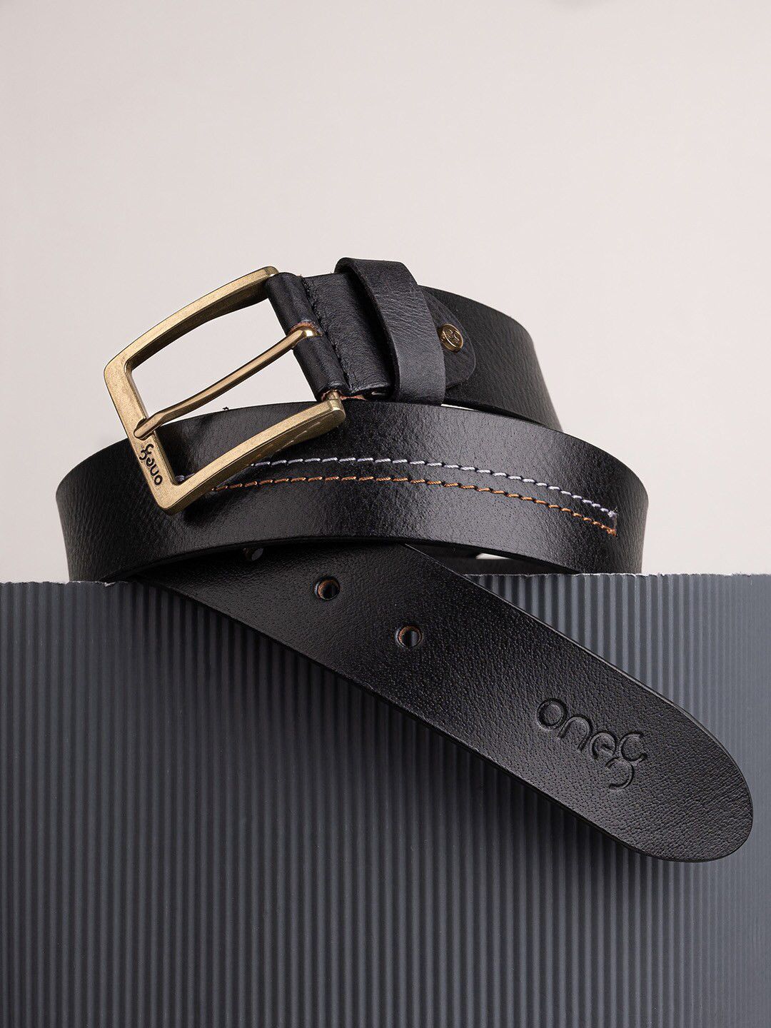 

One8 Men Leather Leather Tang Formal Belt, Black