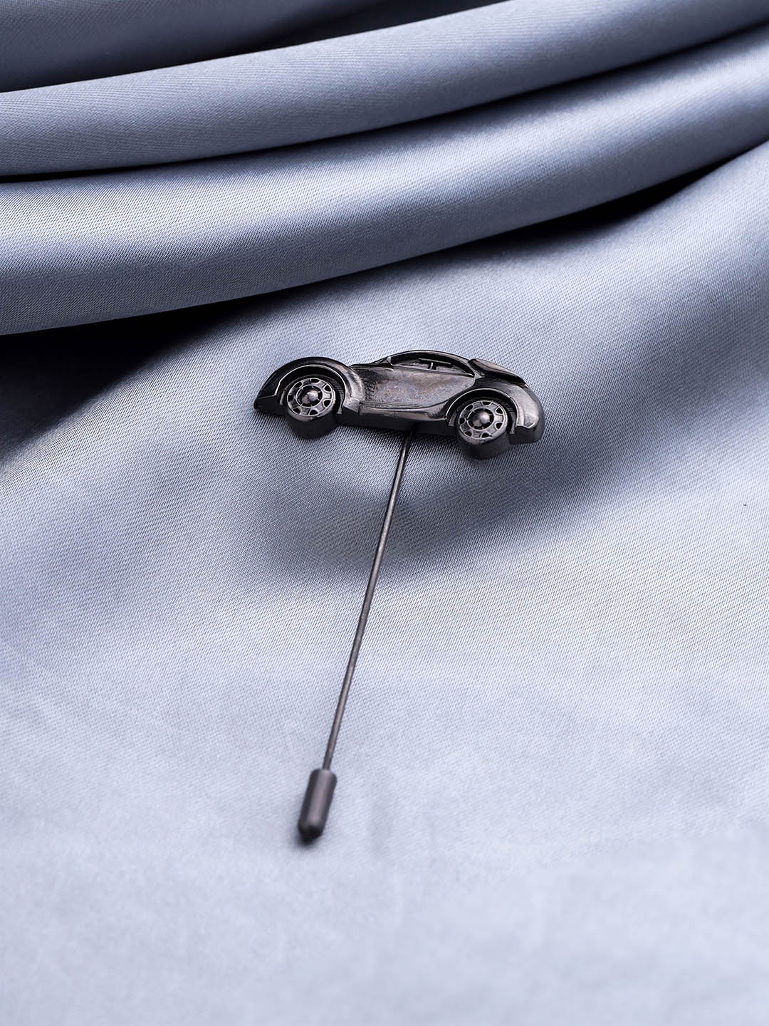 

COSA NOSTRAA Men Car Power Lapel Pin, Grey melange