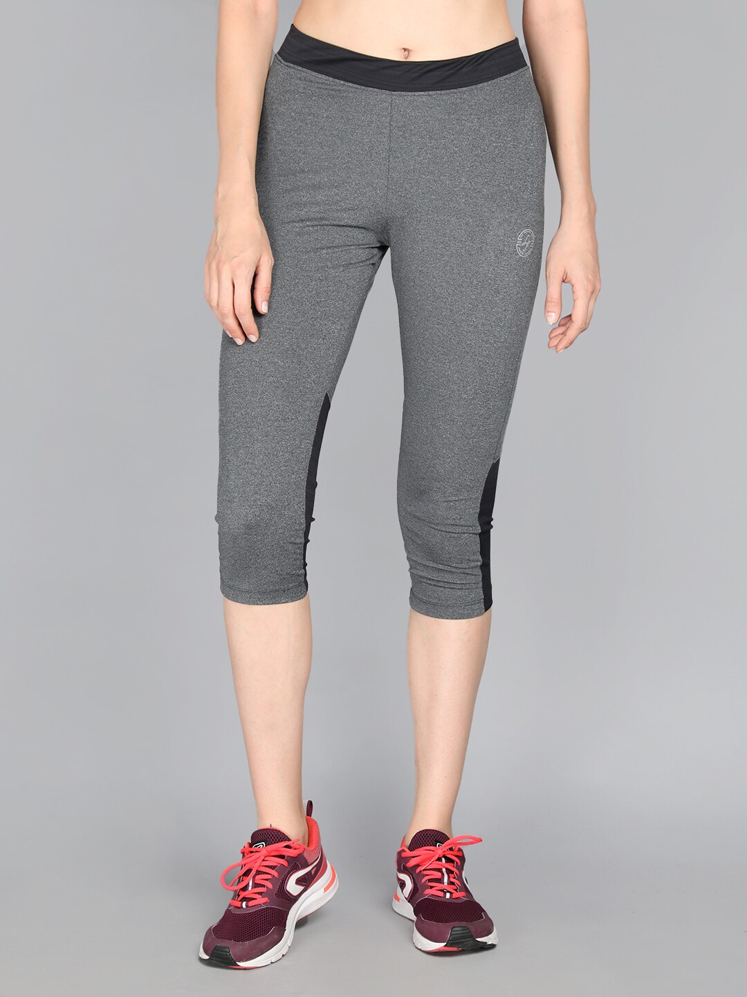 

NEVA Women Regular Fit Cotton Mid-Rise Sports Capris, Charcoal