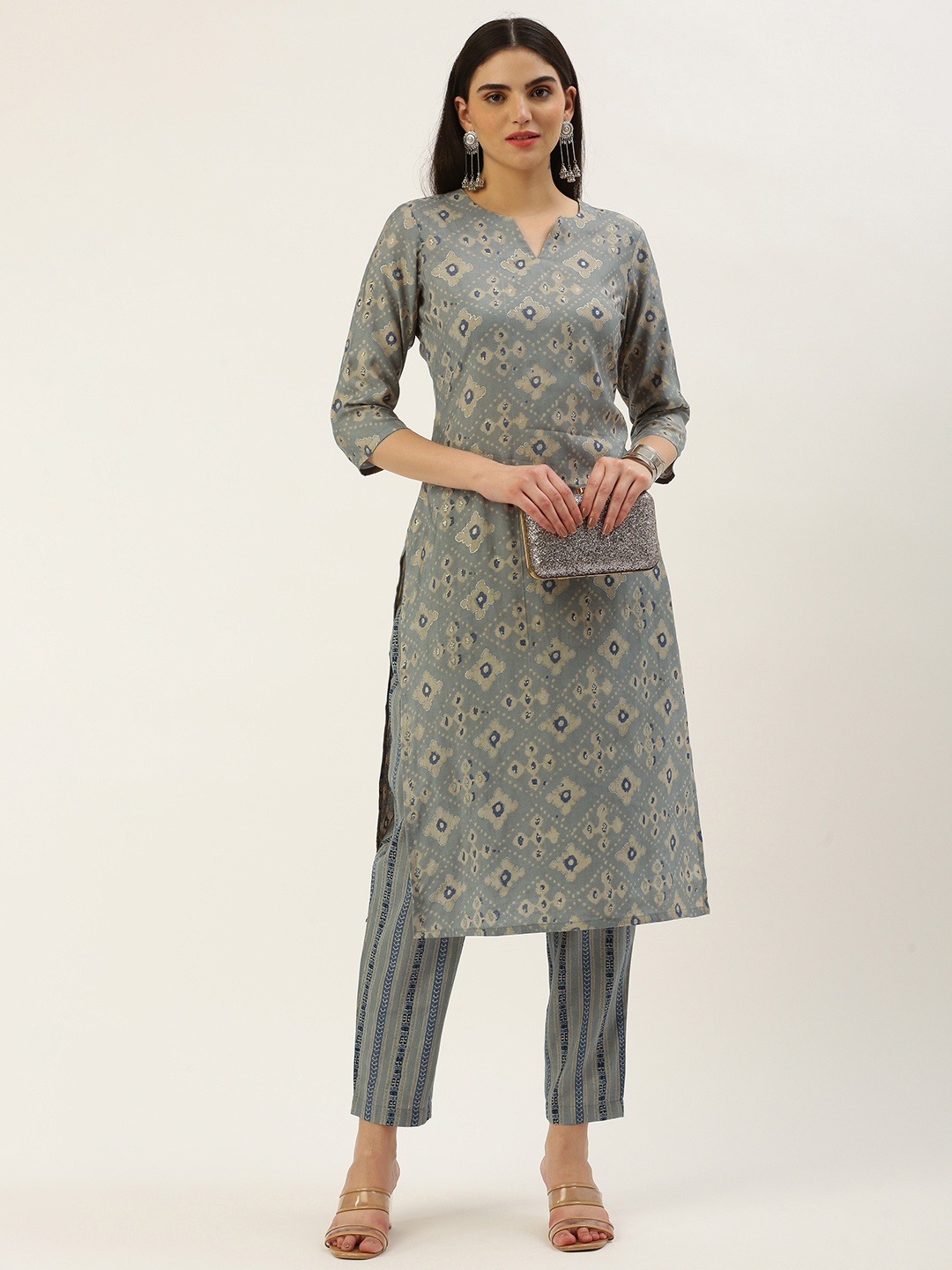 

Saanjh Floral Printed Regular Chanderi Cotton Kurta With Trousers, Grey