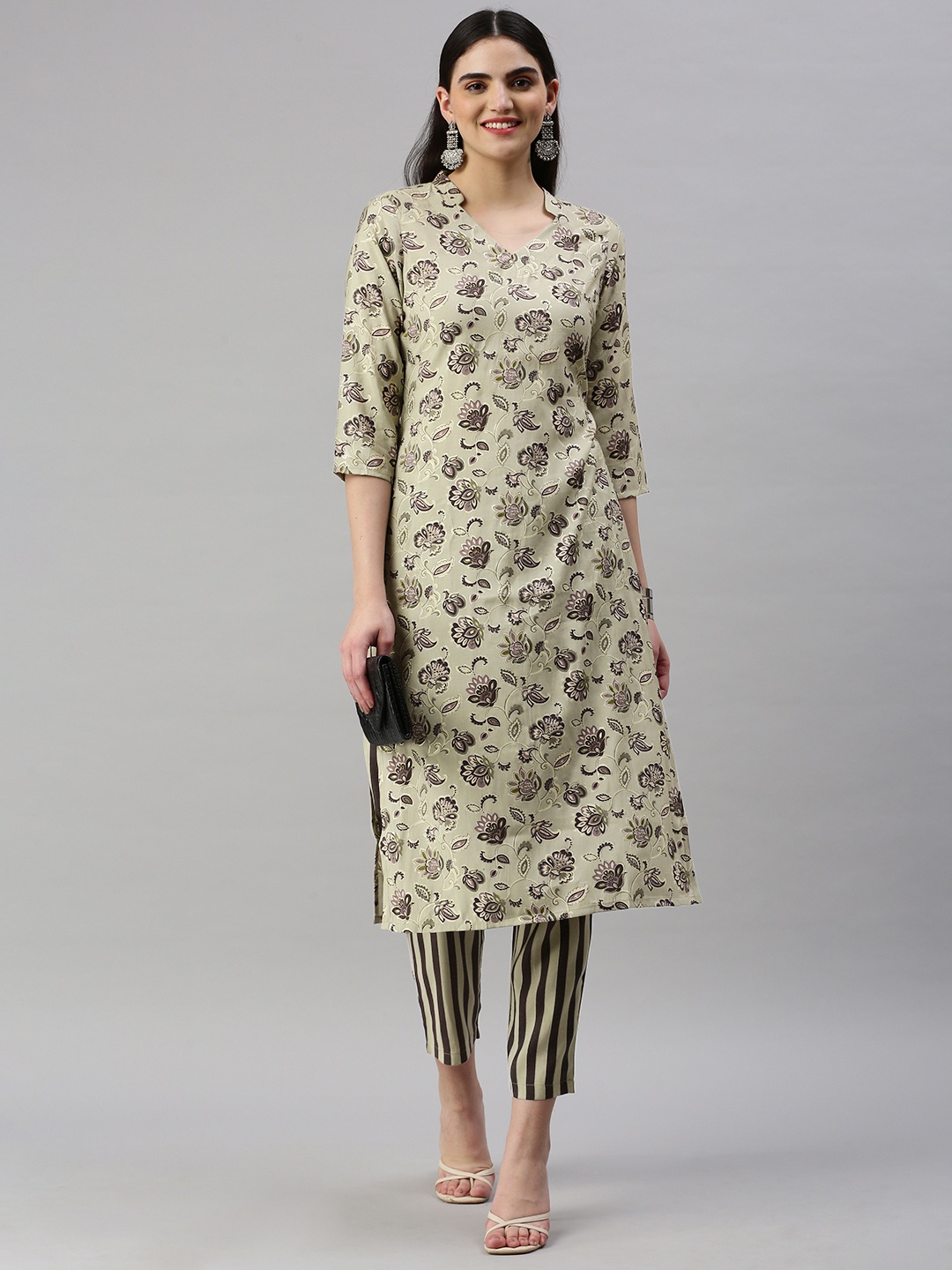 

KALINI Floral Printed Regular Chanderi Cotton Kurta With Trousers, Grey