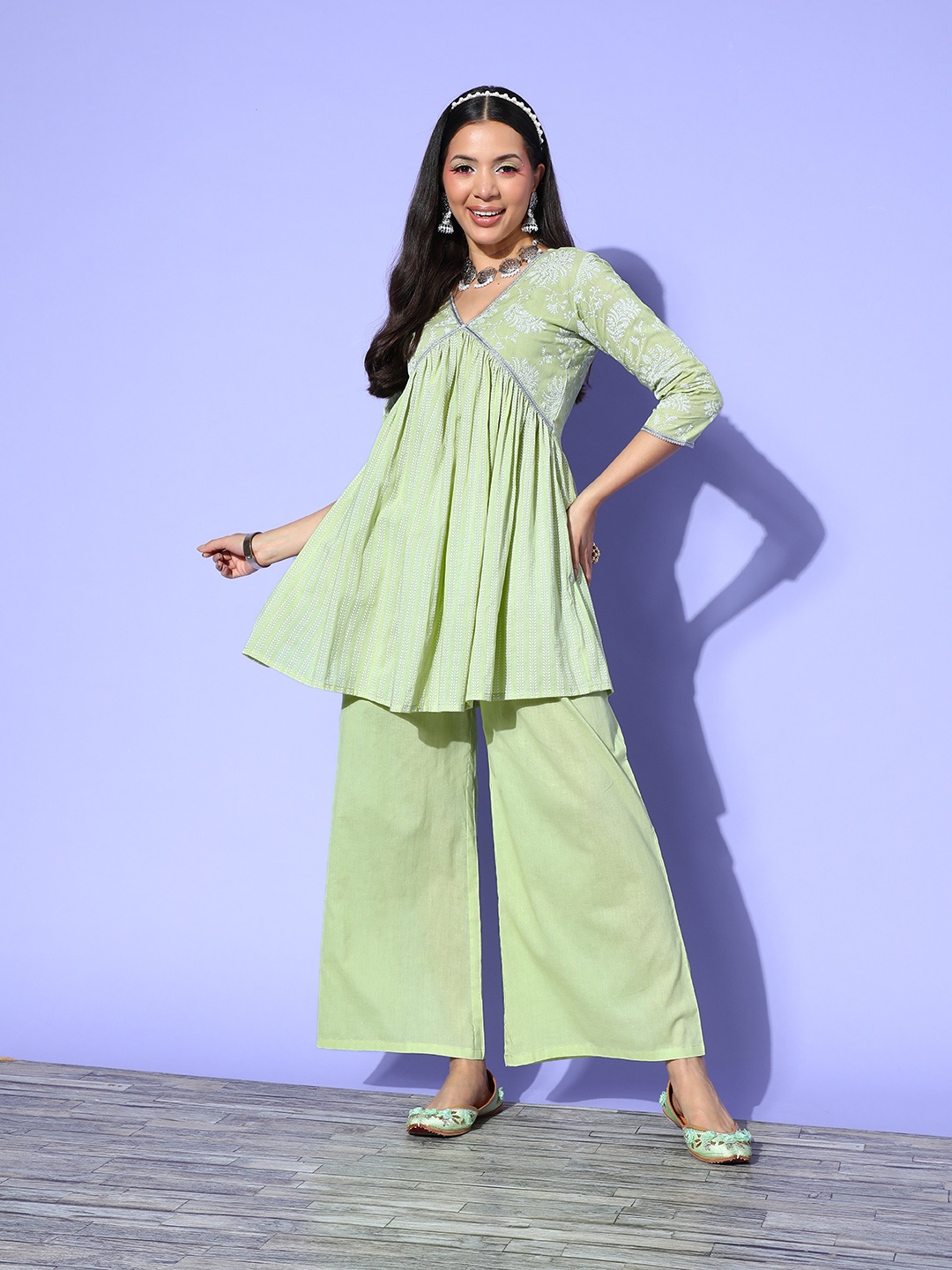 

Ahalyaa Printed Pure Cotton Tunic with Palazzos, Green