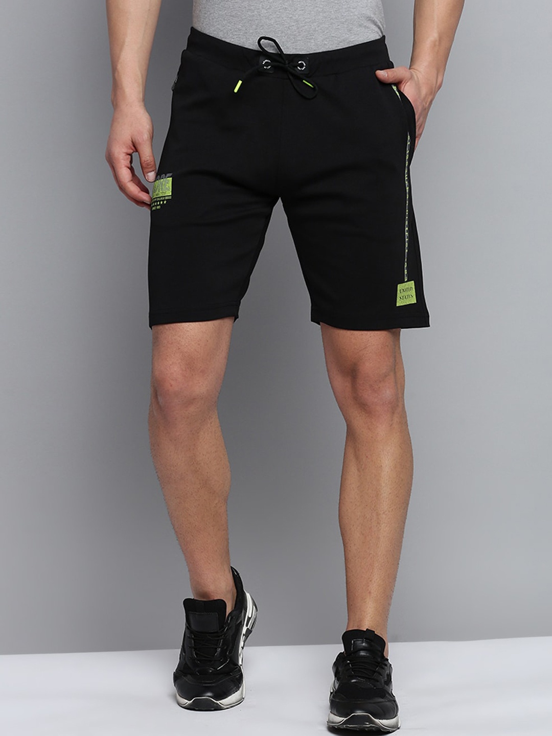 

SHOWOFF Men Mid-Rise Training or Gym Sports Shorts, Black