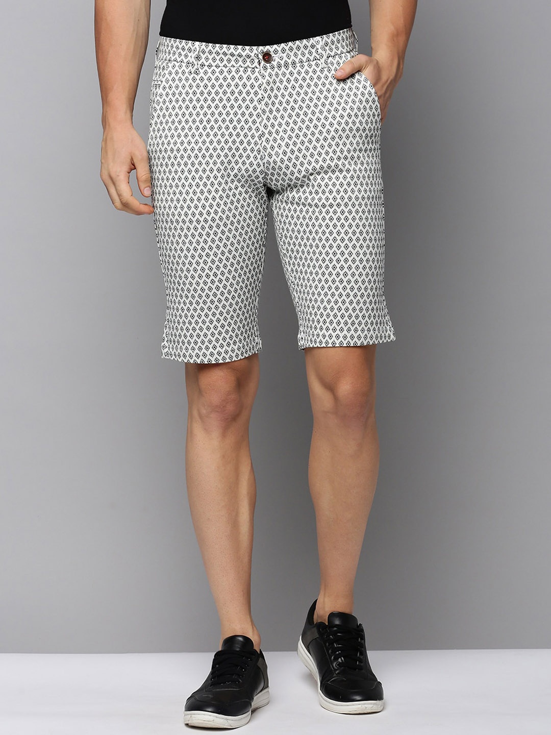 

SHOWOFF Men Regular Fit Printed Cotton Shorts, Off white