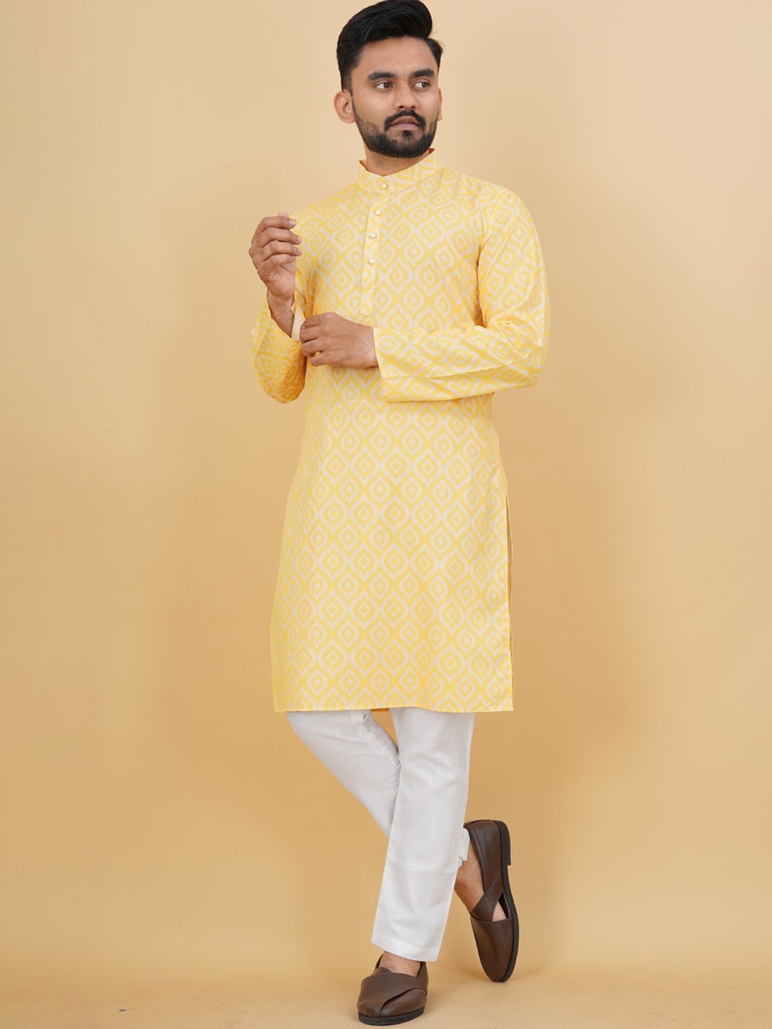 

PREMROOP- THE STYLE YOU LOVE Ethnic Motifs Printed Mandarin Collar Pure Cotton Kurta, Yellow