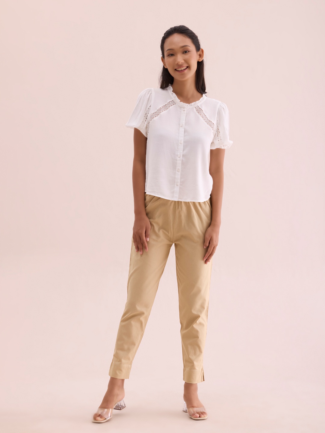 

Go Colors Women Relaxed Trousers, Beige