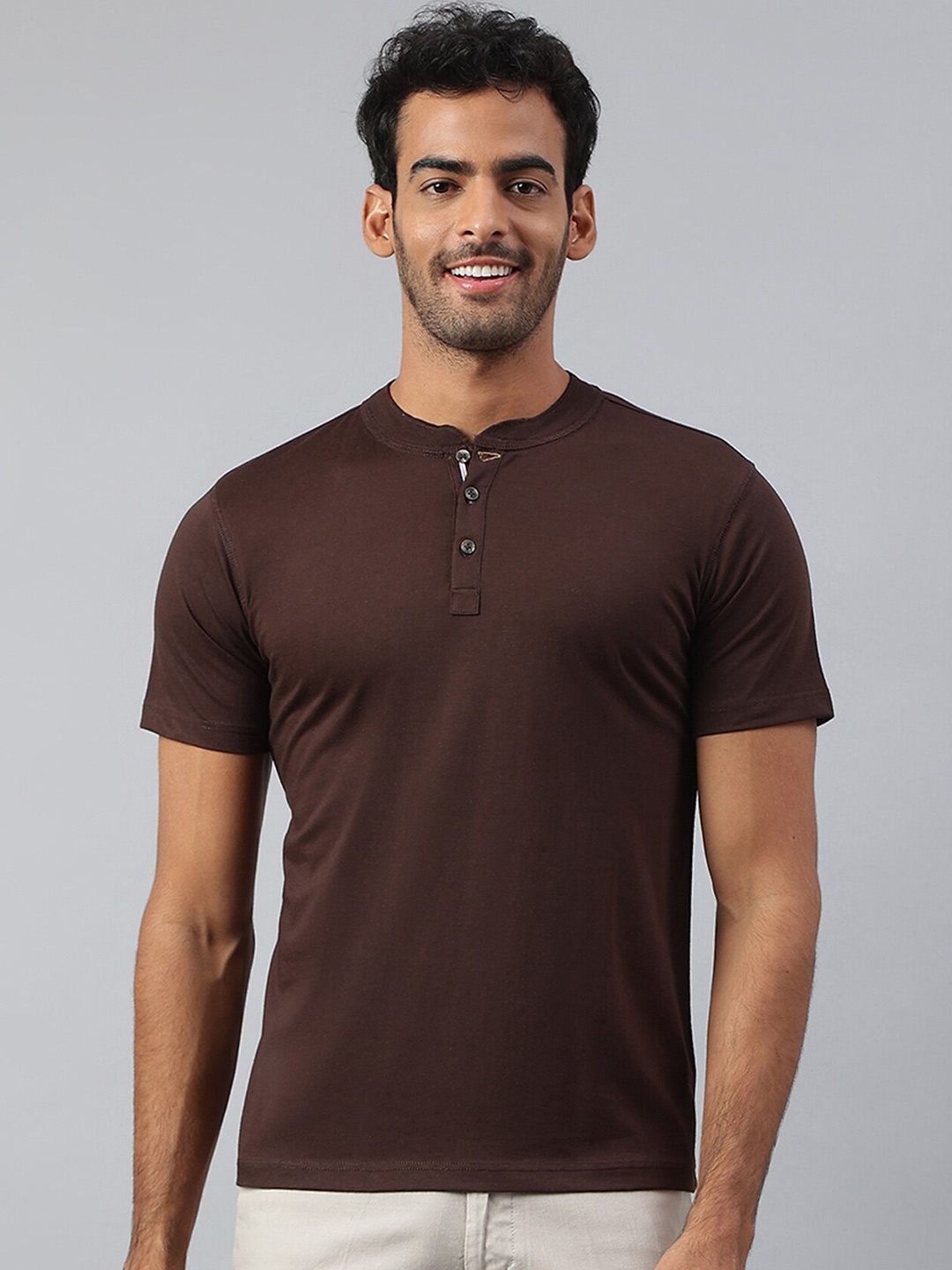 

MR BUTTON Men Henley Neck Slim Fit T-shirt, Coffee brown