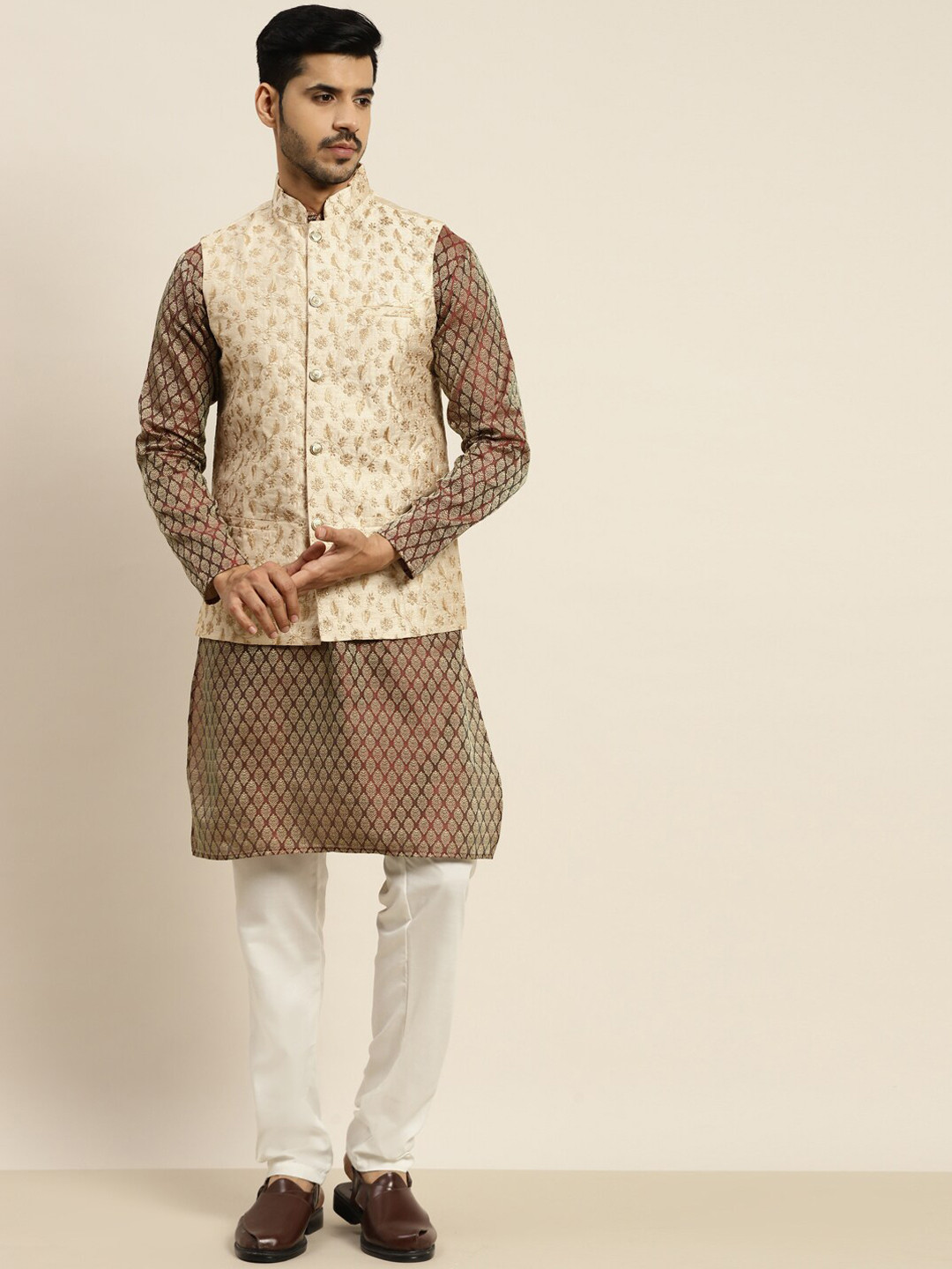 

SOJANYA Ethnic Motifs Woven Design Mandarin Collar Kurta With Pyjamas & Nehru Jacket, Brown