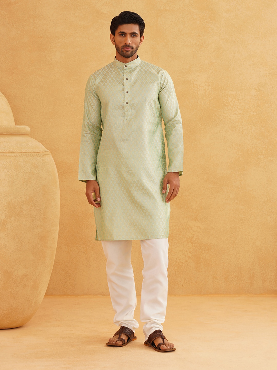 

SOJANYA Ethnic Motif Woven Design Mandarin Collar Kurta With Churidar, Sea green