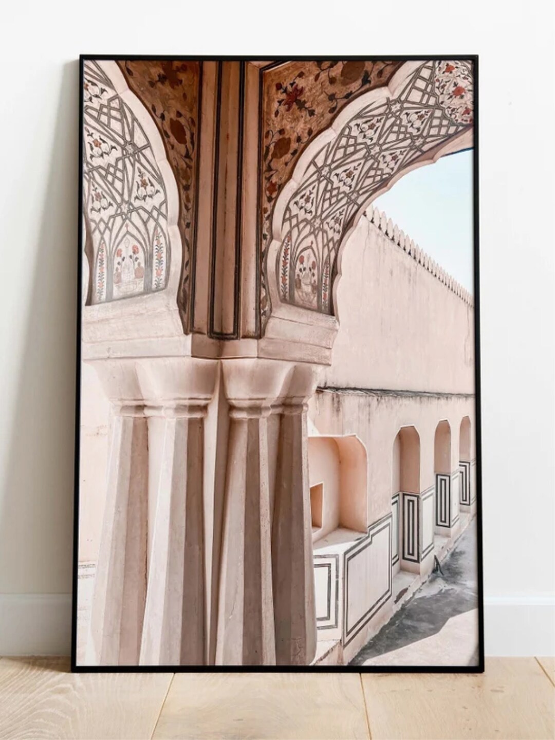 

INDIAN CLASSIC ART Pink & Brown Palace Royal Wall Art