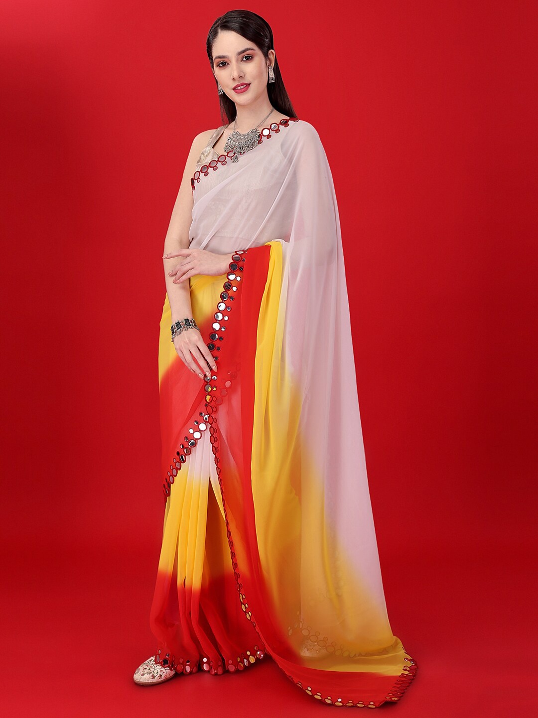 

CLEMIRA Colourblocked Mirror Work Satin Leheriya Saree, White