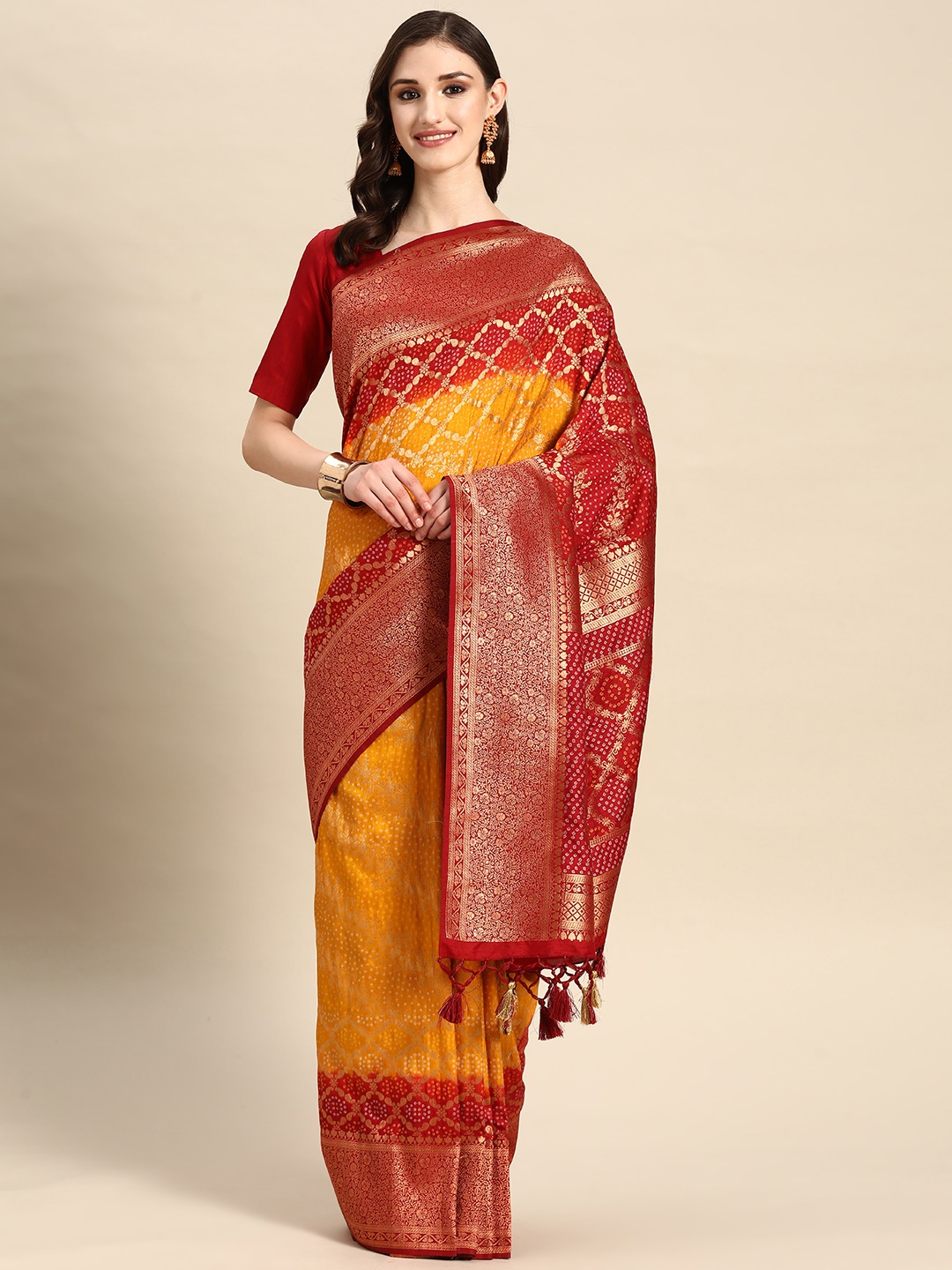

Vardha Floral Zari Silk Blend Bandhani Saree, Maroon