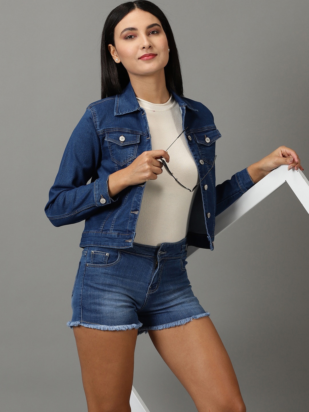 

SHOWOFF Women Crop Denim Jacket, Navy blue