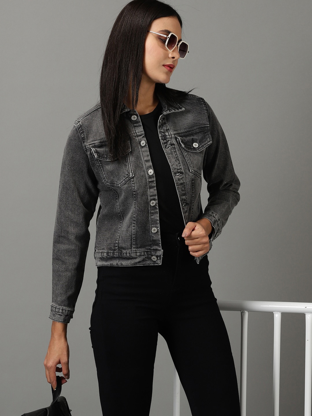 

SHOWOFF Women Washed Crop Denim Jacket, Grey