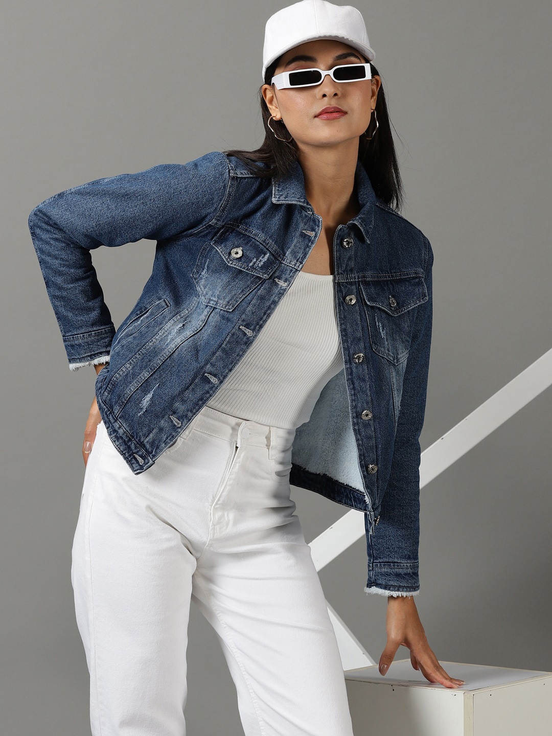 

SHOWOFF Women Washed Crop Denim Jacket, Navy blue