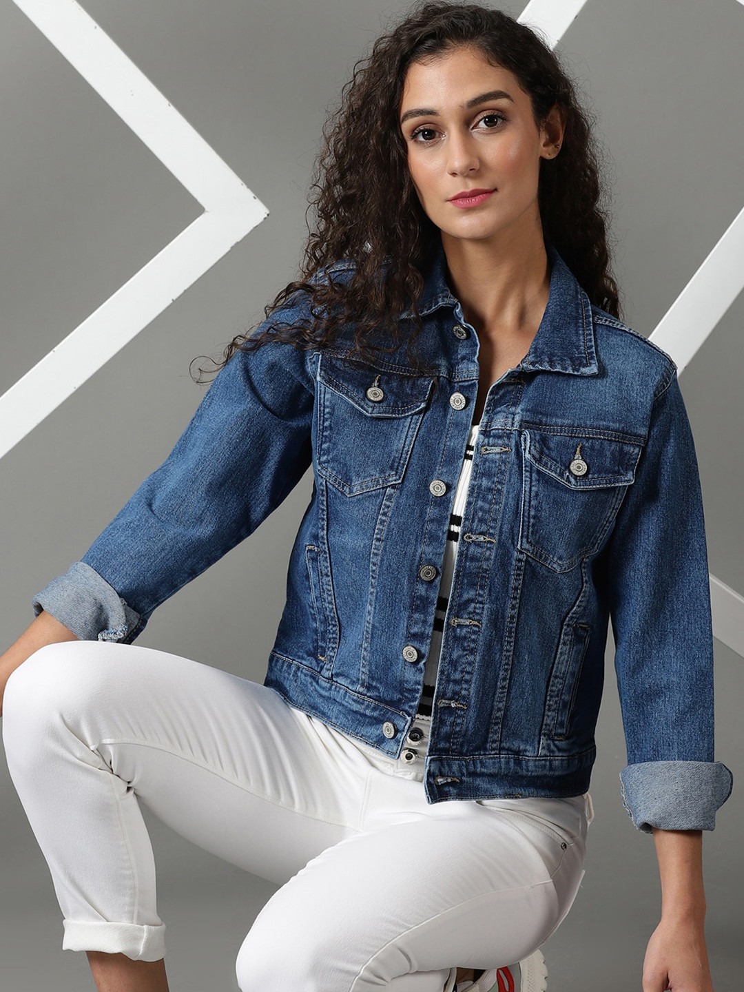 

SHOWOFF Washed Spread Collar Long Sleeves Denim Jacket, Navy blue