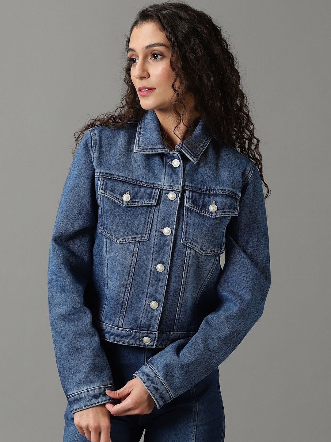 

SHOWOFF Washed Spread Collar Long Sleeves Denim Jacket, Blue