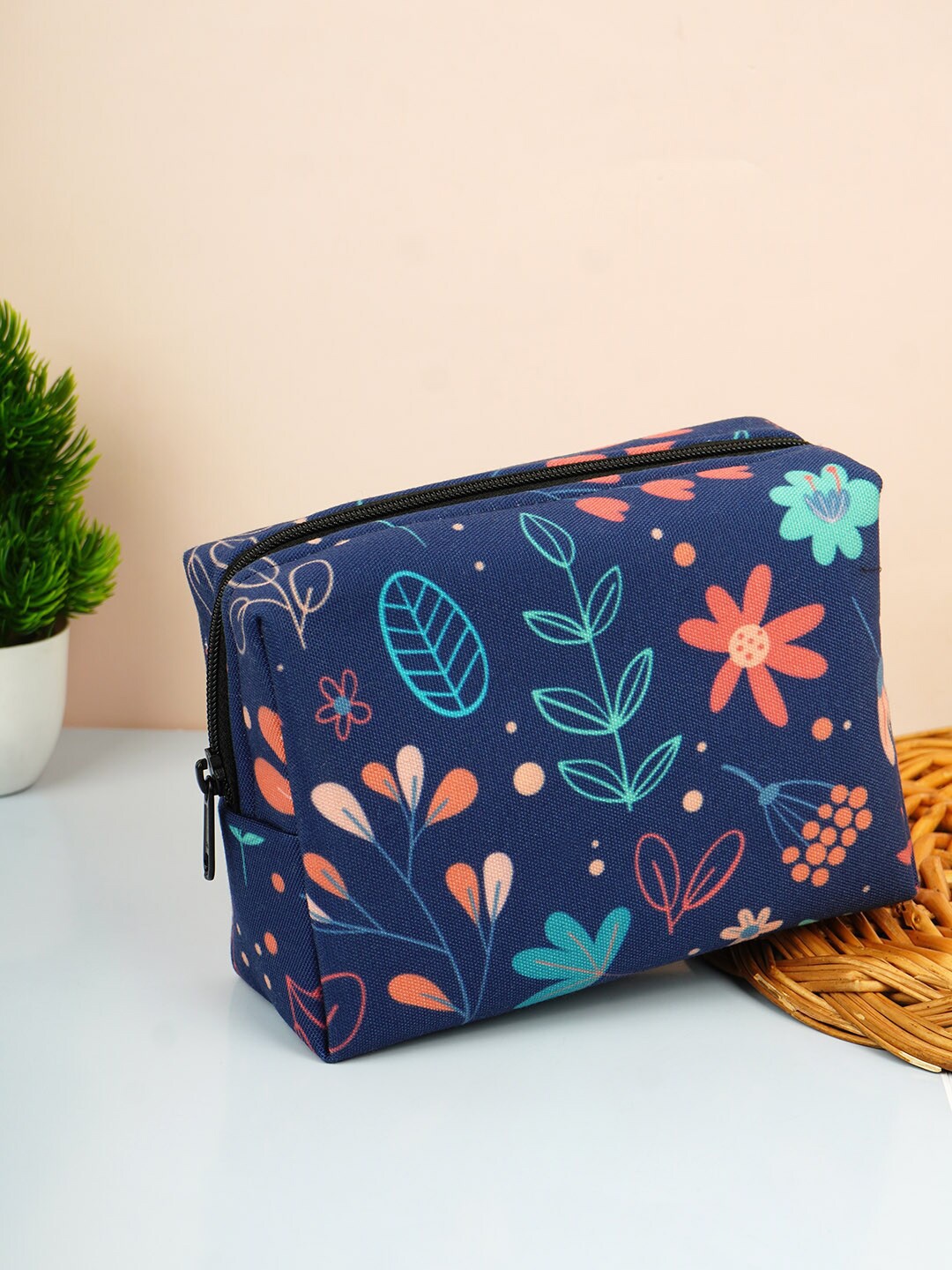 

Crazy Corner Printed Canvas Makeup Pouch, Blue