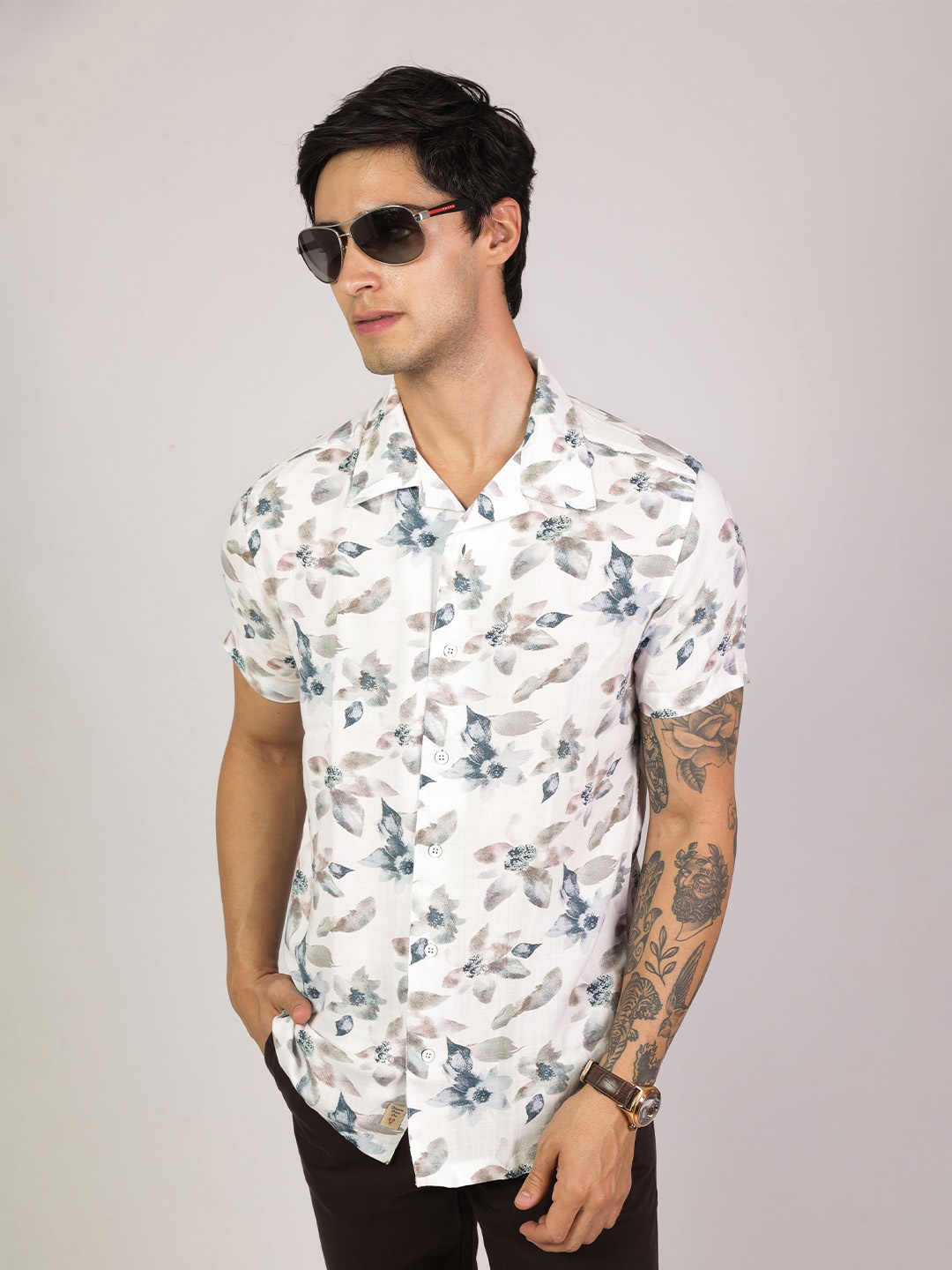 

VUDU Comfort Floral Printed Casual Shirt, Off white