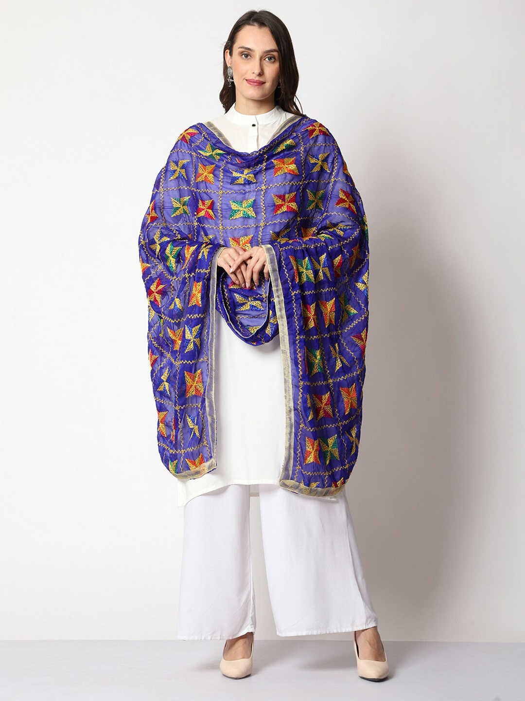 

WEAVERS VILLA Floral Embroidered Dupatta With Phulkari, Blue