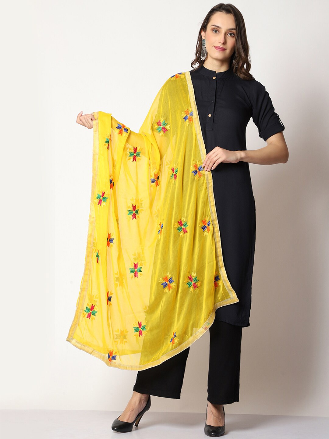 

WEAVERS VILLA Floral Embroidered Dupatta with Phulkari, Yellow