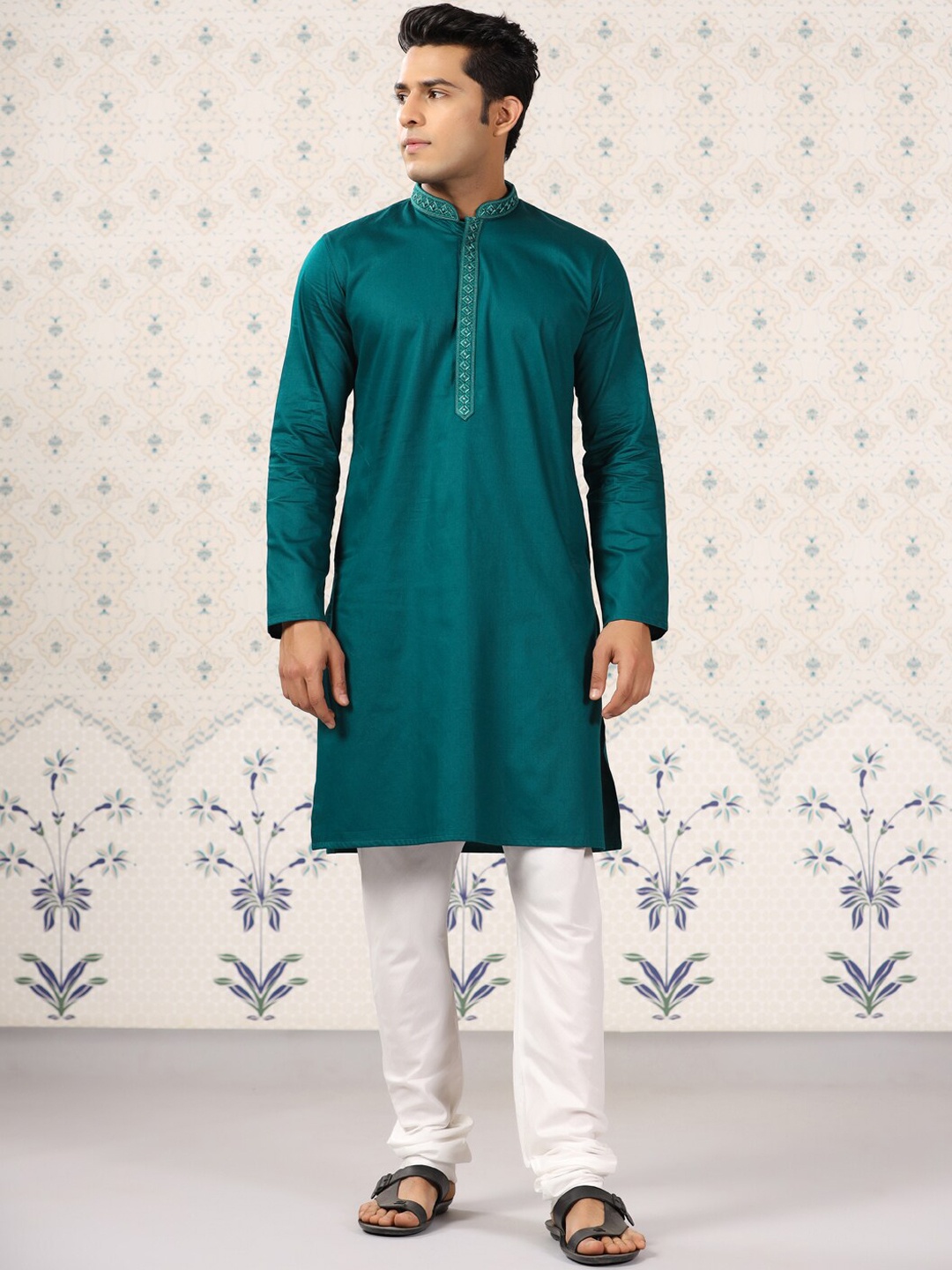 

Ode by House of Pataudi Mandarin Collar Regular Kurta With Churidar, Teal