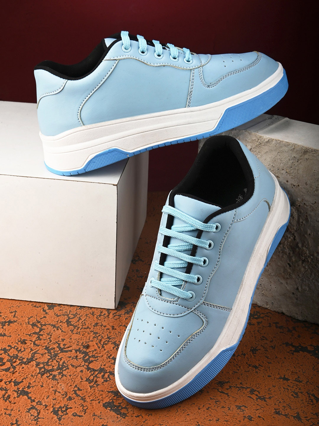 

The Roadster Lifestyle Co. Women Perforated Lightweight Sneakers, Blue