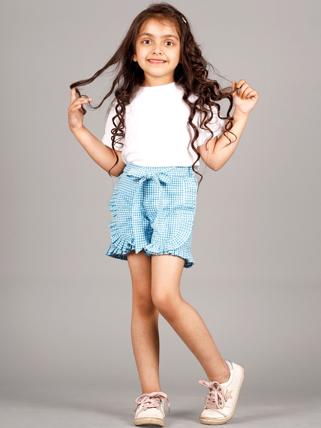 

Beyabella Girls Checked Outdoor Pure Cotton Denim Shorts, Blue
