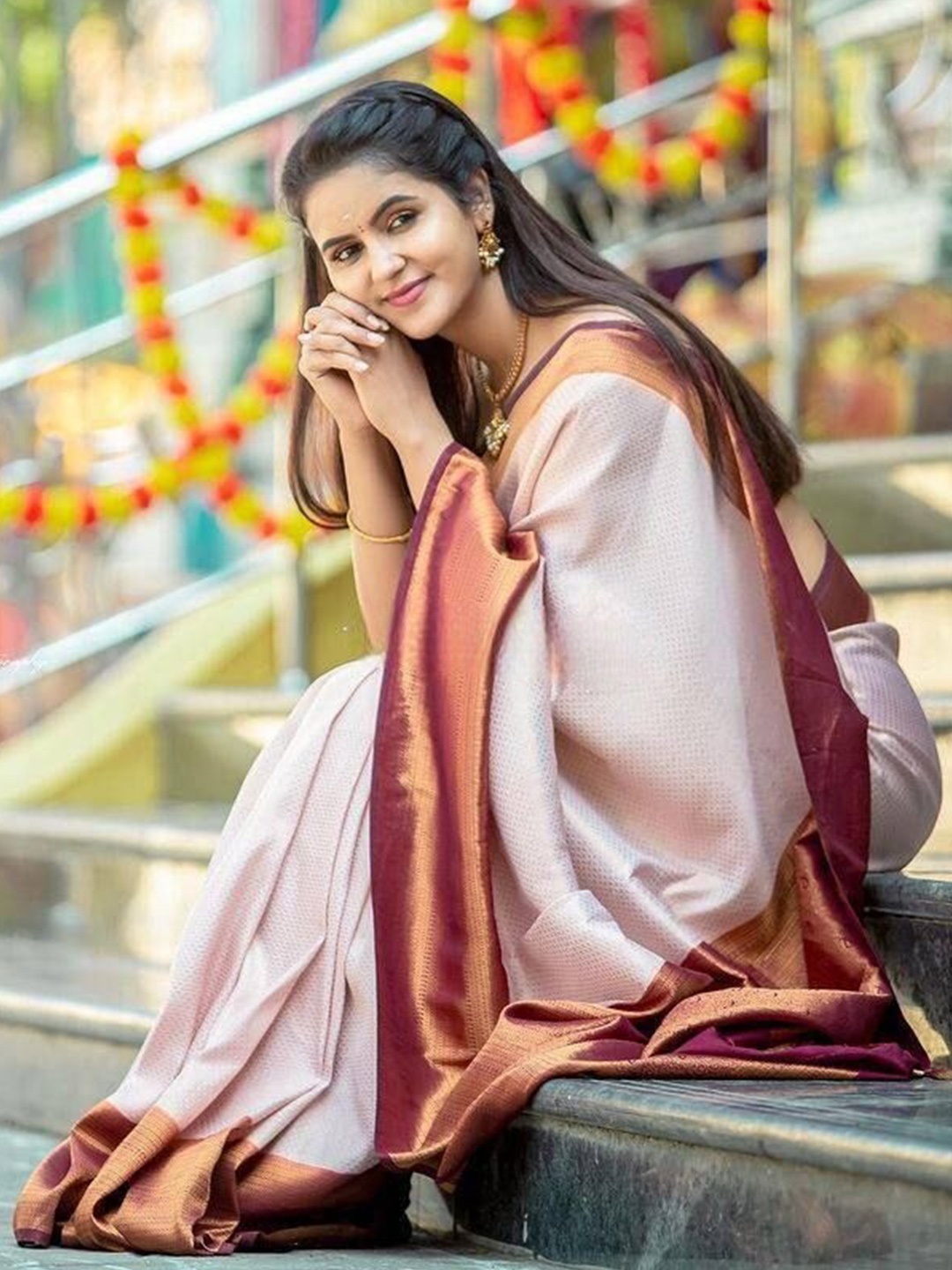 

TEREZA Ethnic Motif Woven Design Zari Kanjeevaram Saree, Cream