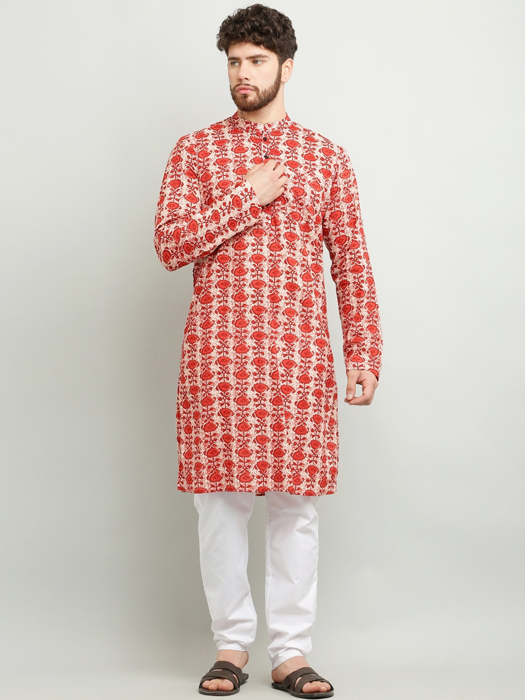

Waahiba Ethnic Motifs Printed Mandarin Collar Pure Cotton Kurta, Red