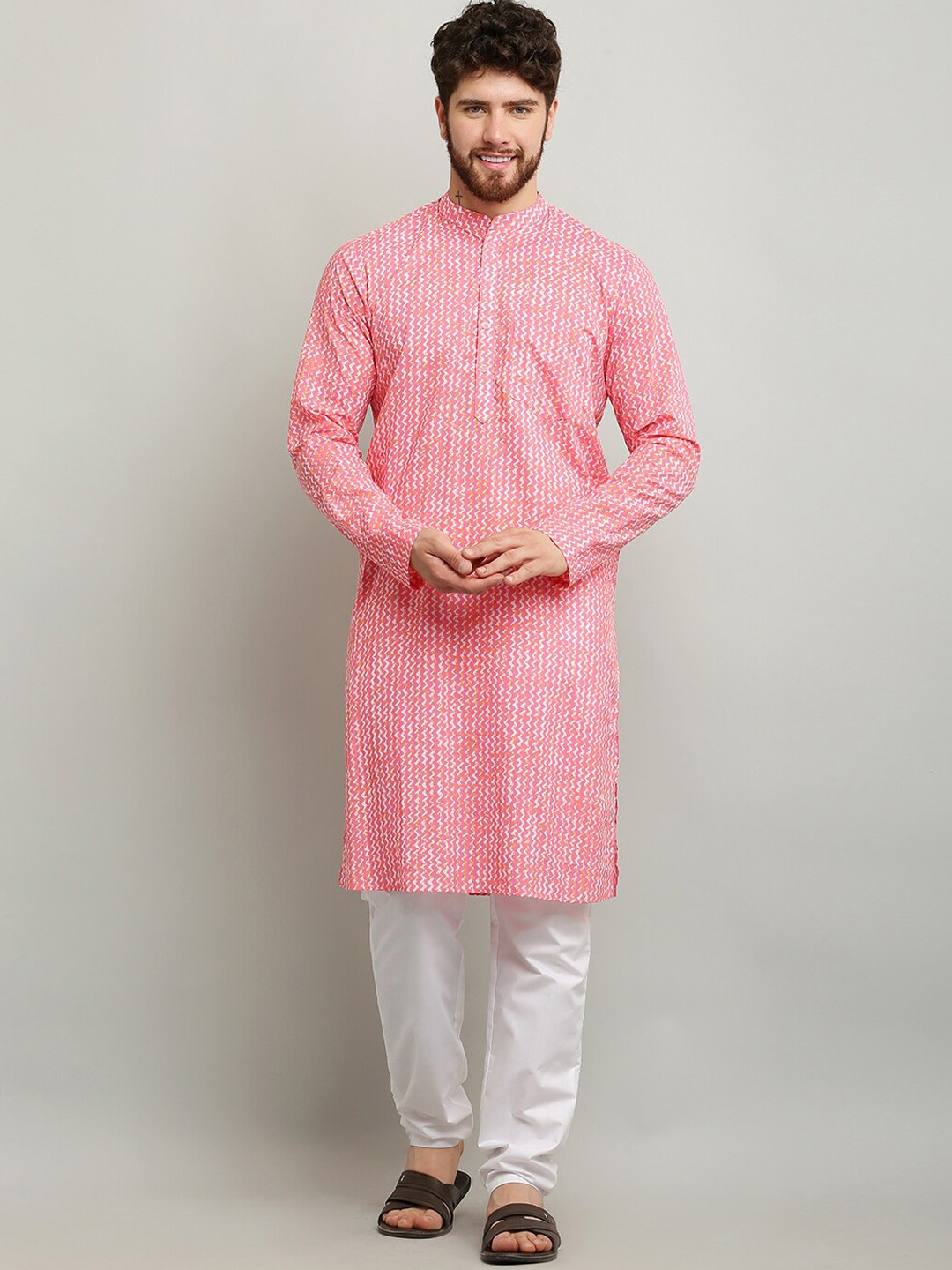 

Waahiba Chevron Printed Mandarin Collar Pure Cotton Kurta, Pink