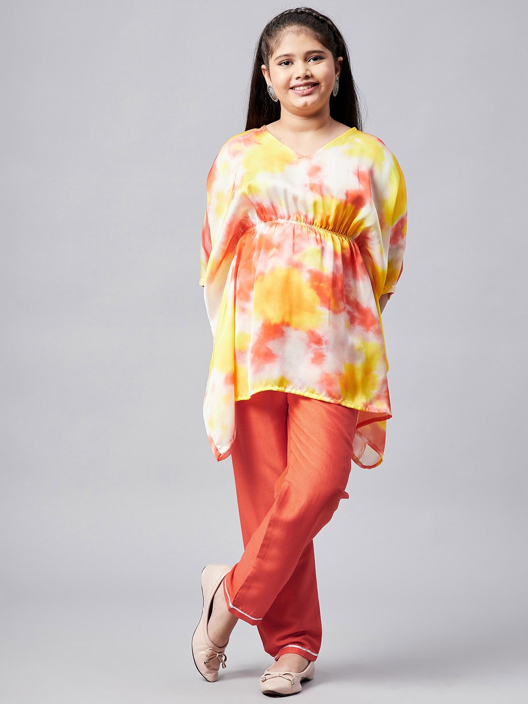 

Stylo Bug Girls Dyed V-Neck Kaftan Kurti With Trousers, Yellow
