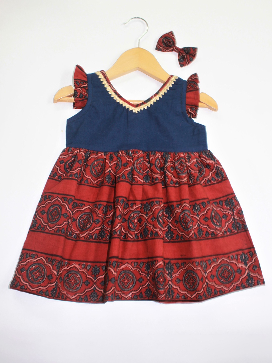 

MANY FROCKS & Girls Ethnic Motifs Printed Pure Cotton Fit & Flare Dress, Maroon