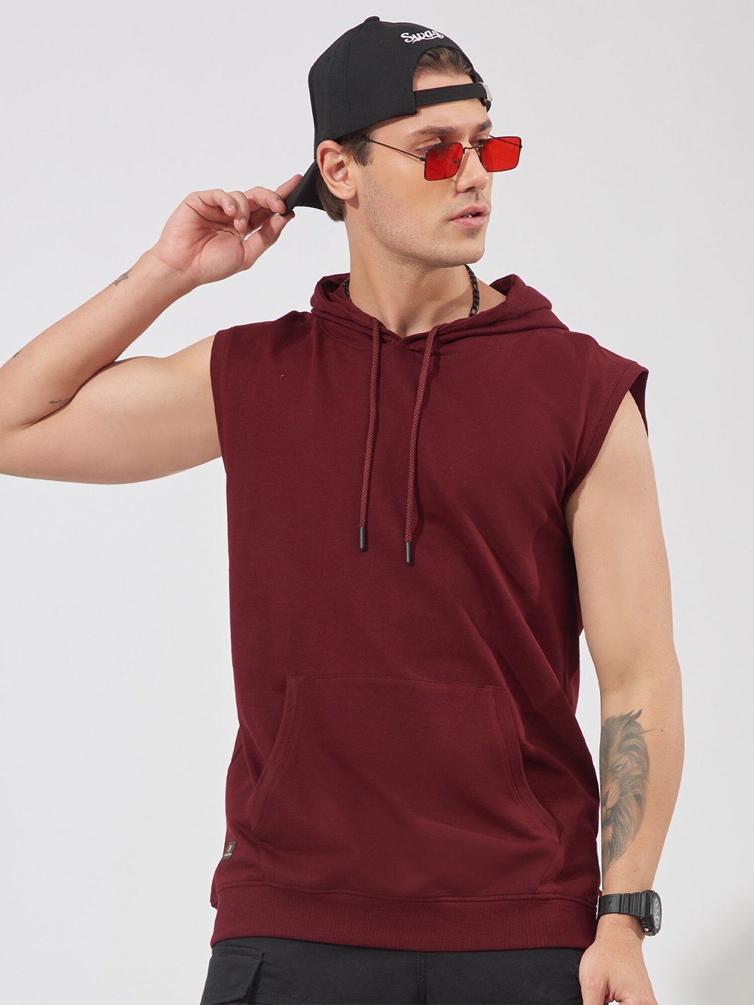 

Maniac Sleeveless Hooded Pure Cotton Slim Fit T-shirt, Burgundy