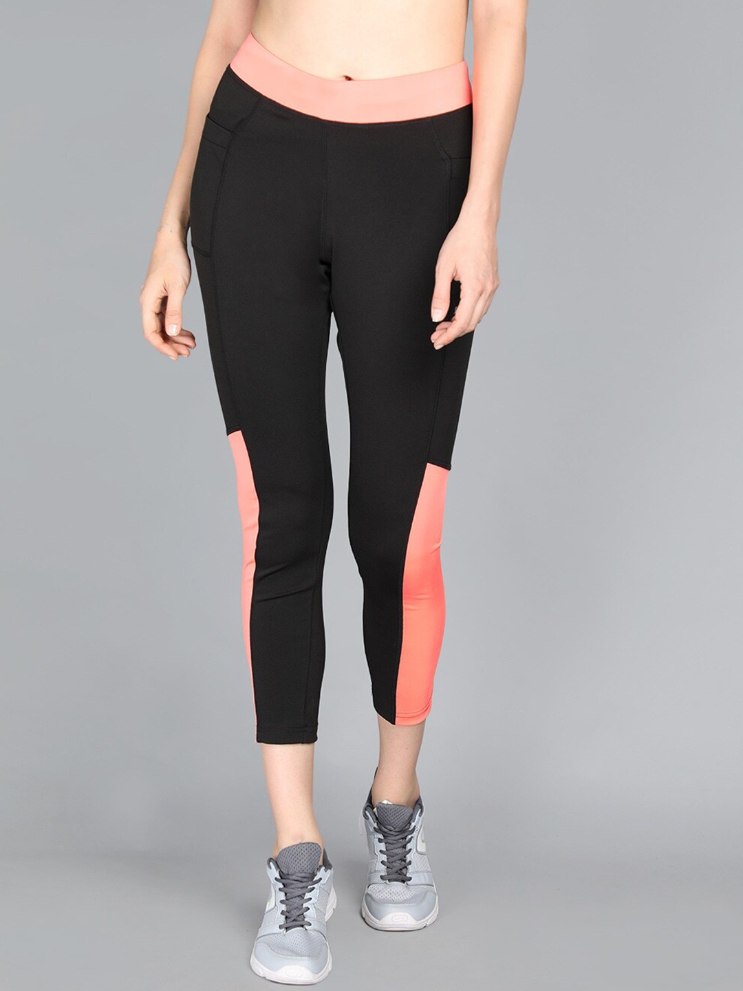 

NEVA Women Colourblocked Sports Tights, Black