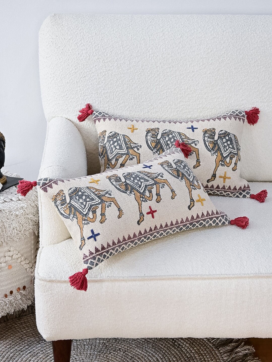 

Art Avenue Beige & Black Ethnic Motifs Rectangle Cotton Cushion Covers