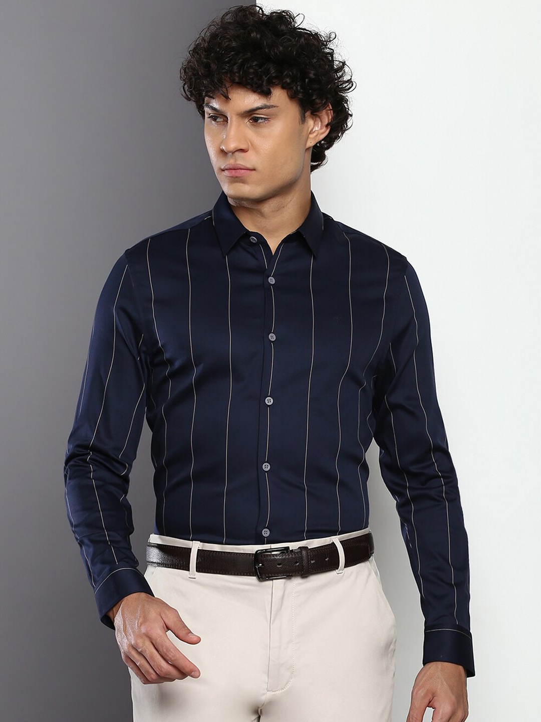

Calvin Klein Jeans Vertical Striped Slim Fit Spread Collar Formal Shirt, Navy blue