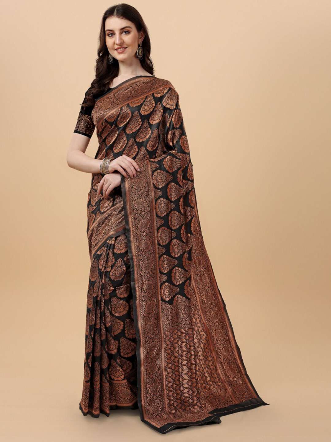 

Wuxi Floral Woven Design Zari Pure Silk Banarasi Saree, Black