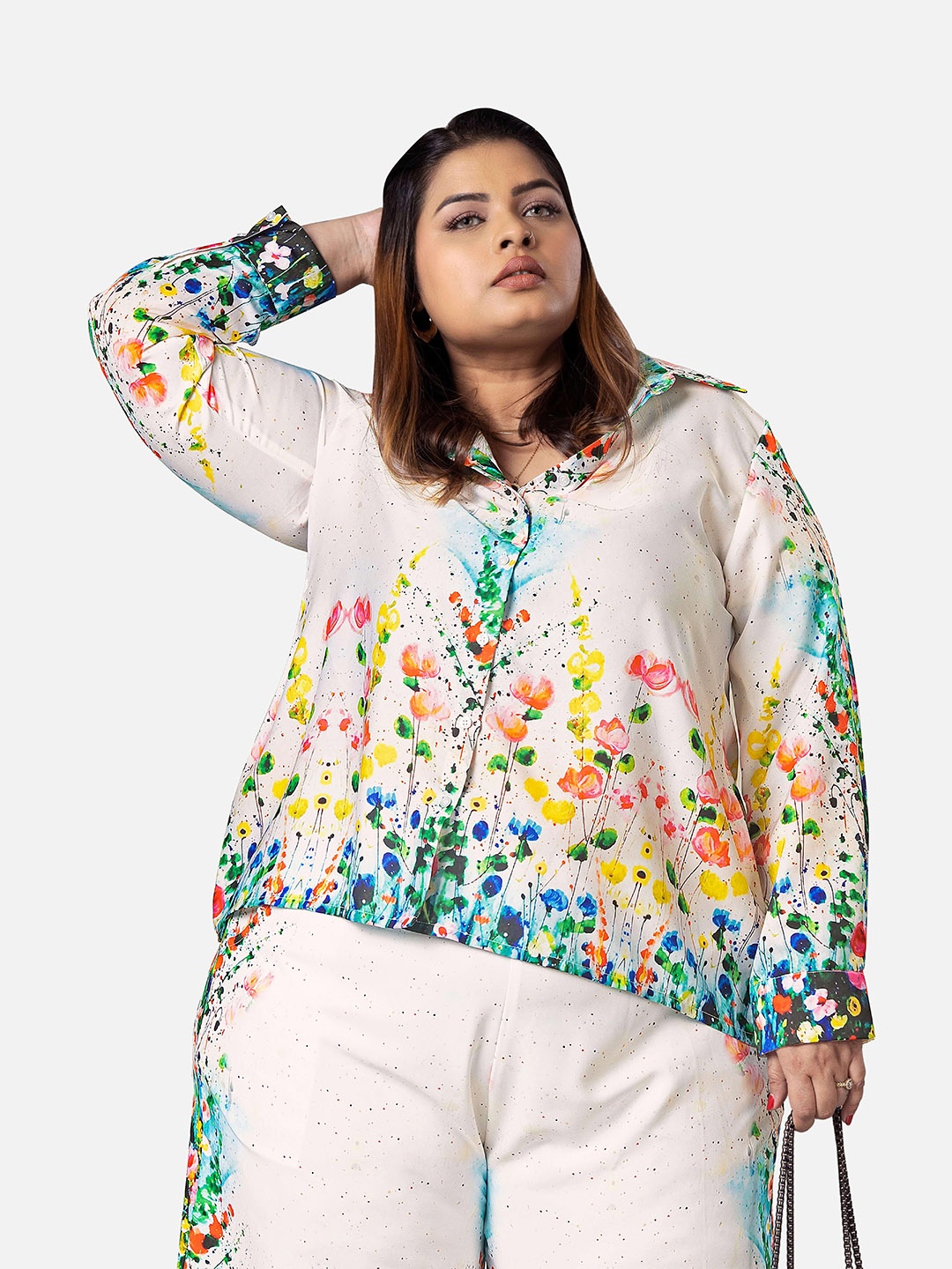 

NEOFAA Plus Size Floral Printed Spread Collar Shirt, White