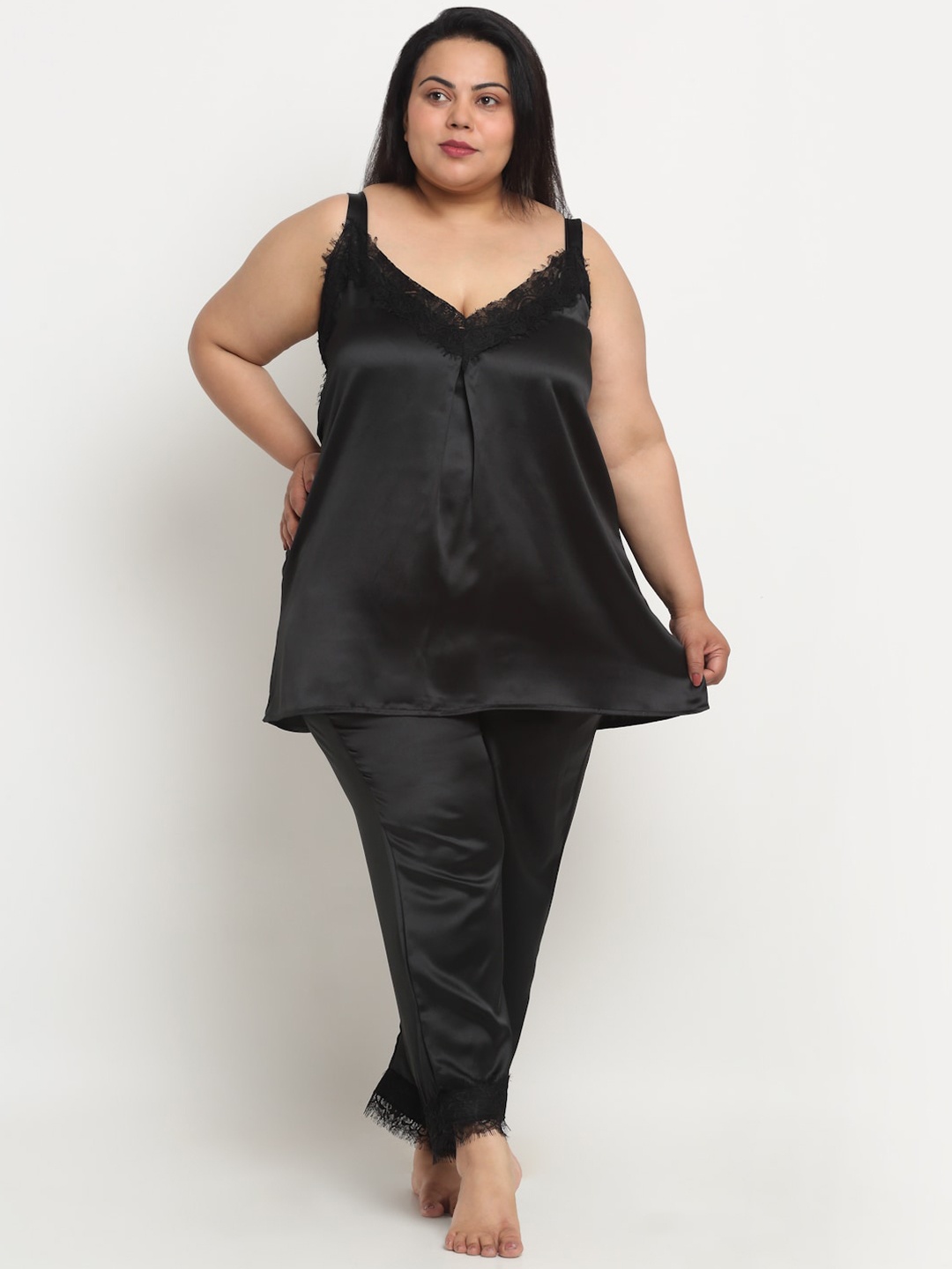 

sindrellastorie Plus Size V Neck Satin Night Suit, Black