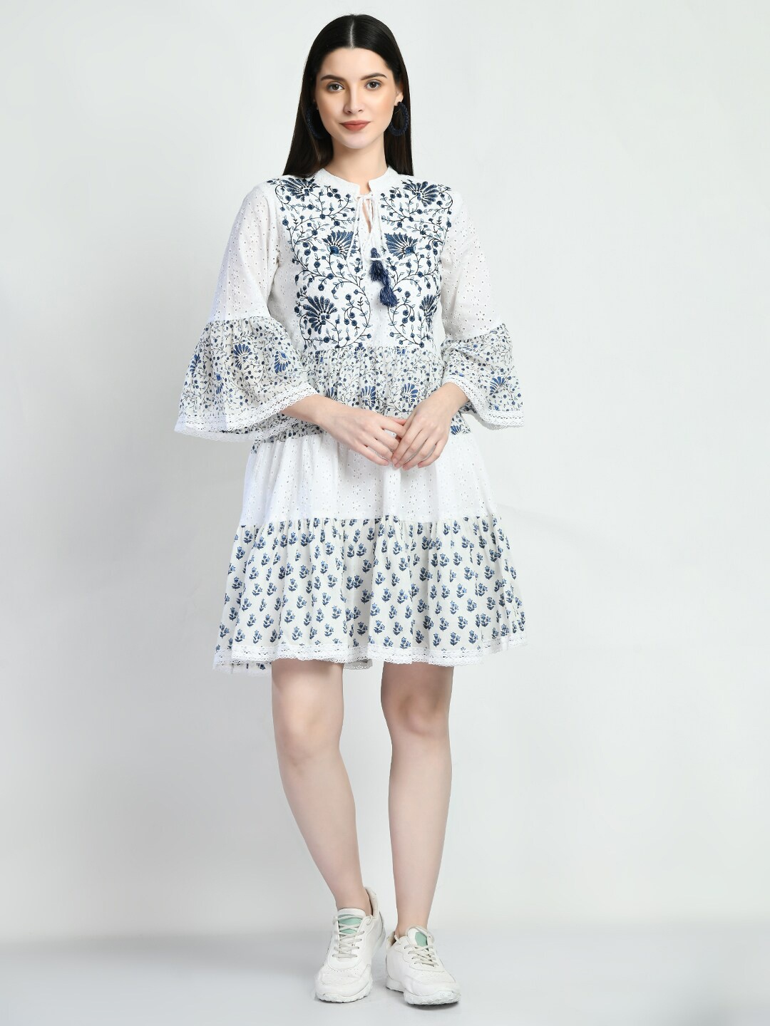 

TBOJ Embroidered Tie-up Neck A line Cotton Tunic, White