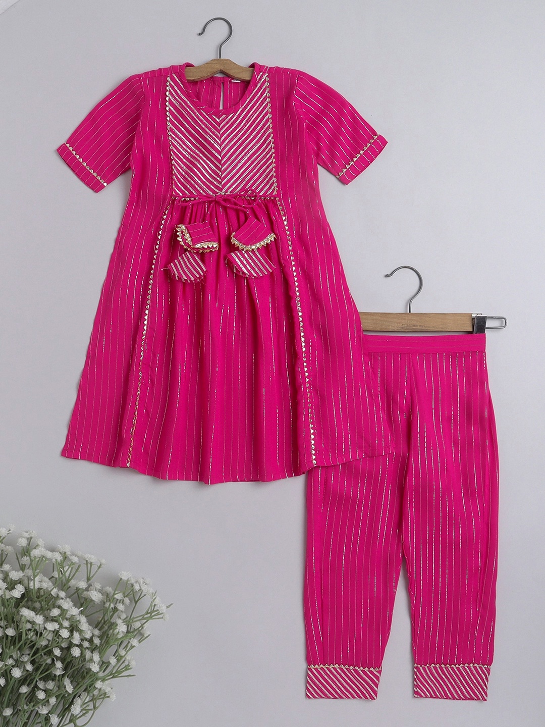 

The Magic Wand Girls Yoke Design Gota Patti Kurta With Trousers, Fuchsia