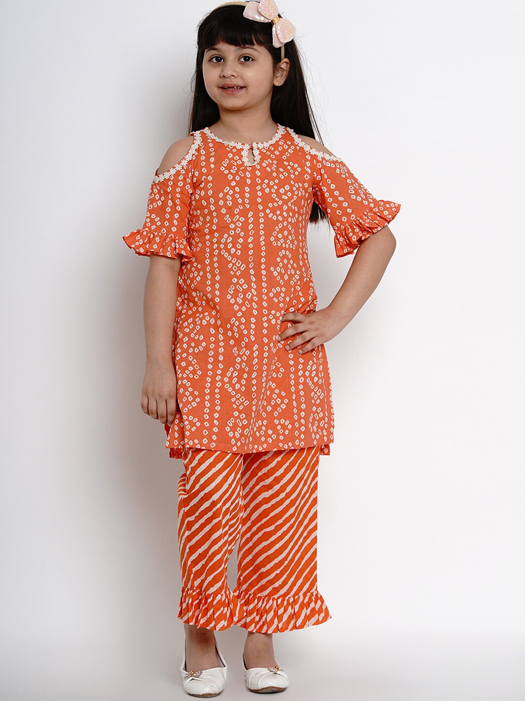 

Bitiya by Bhama Girls Bandhani Print Pure Cotton Kurta With Trousers, Orange