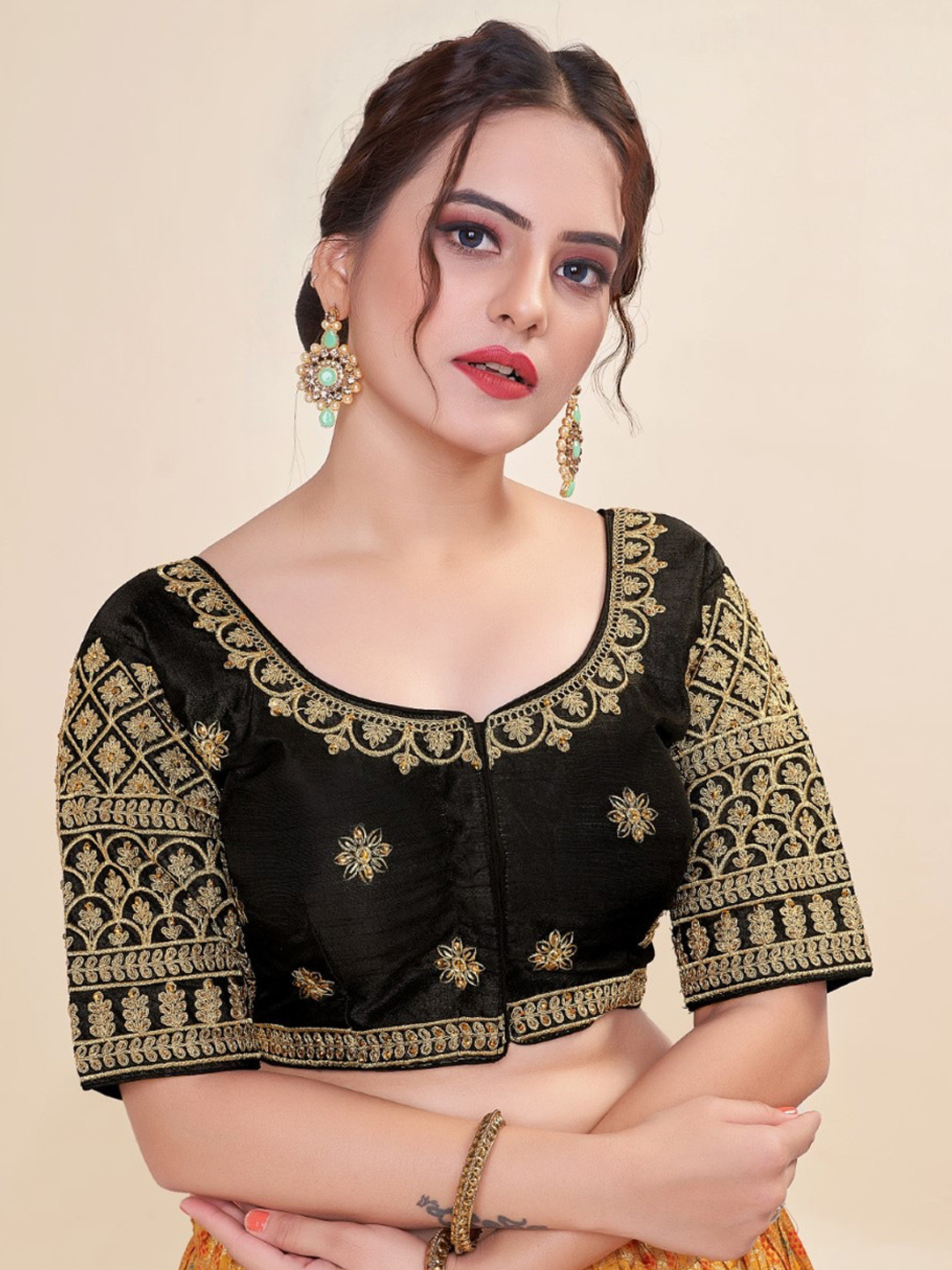 

HIMRISE Embroidered Round Neck Cotton Saree Blouse, Black