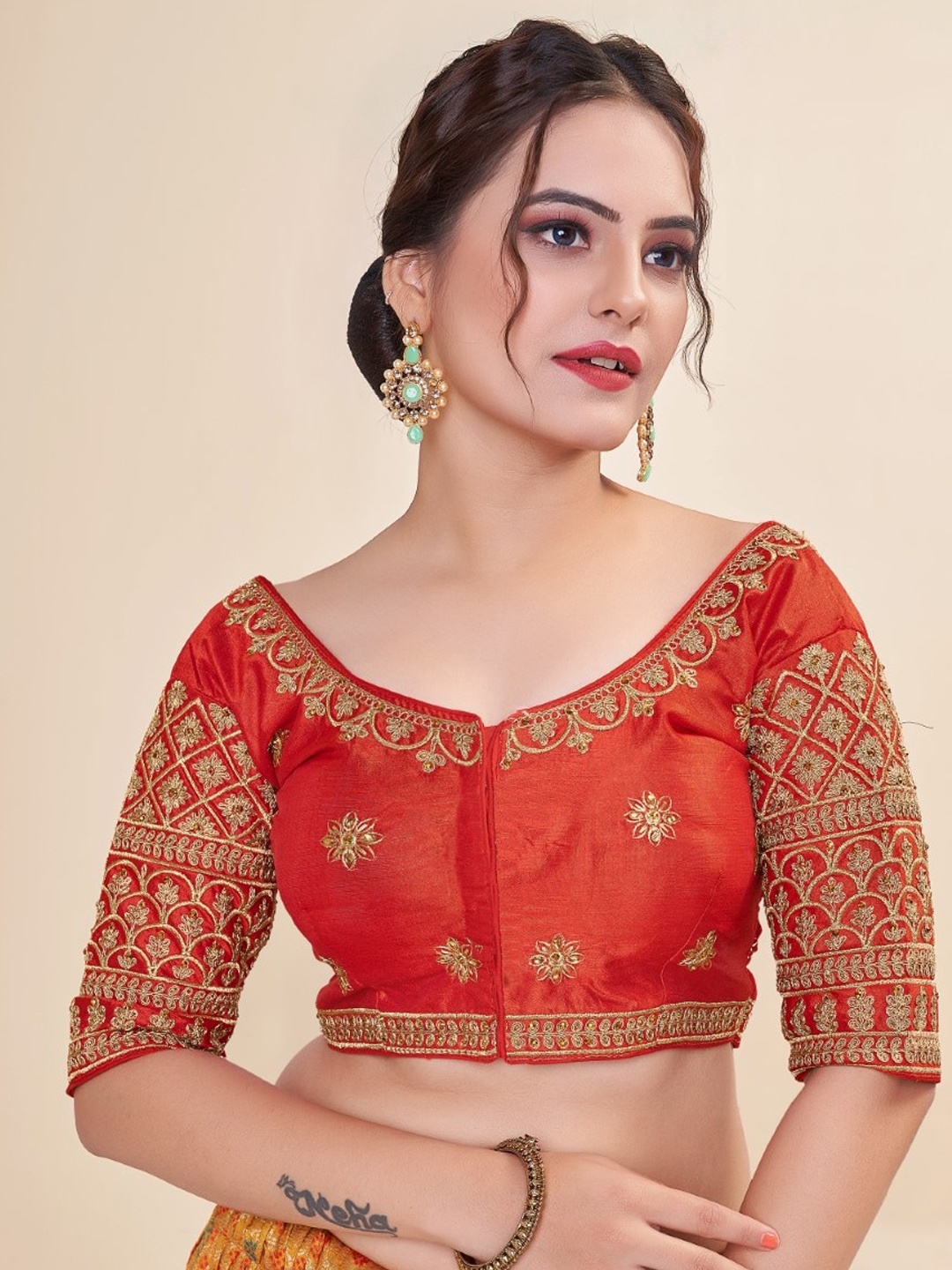 

HIMRISE Embroidered Round Neck Cotton Saree Blouse, Red