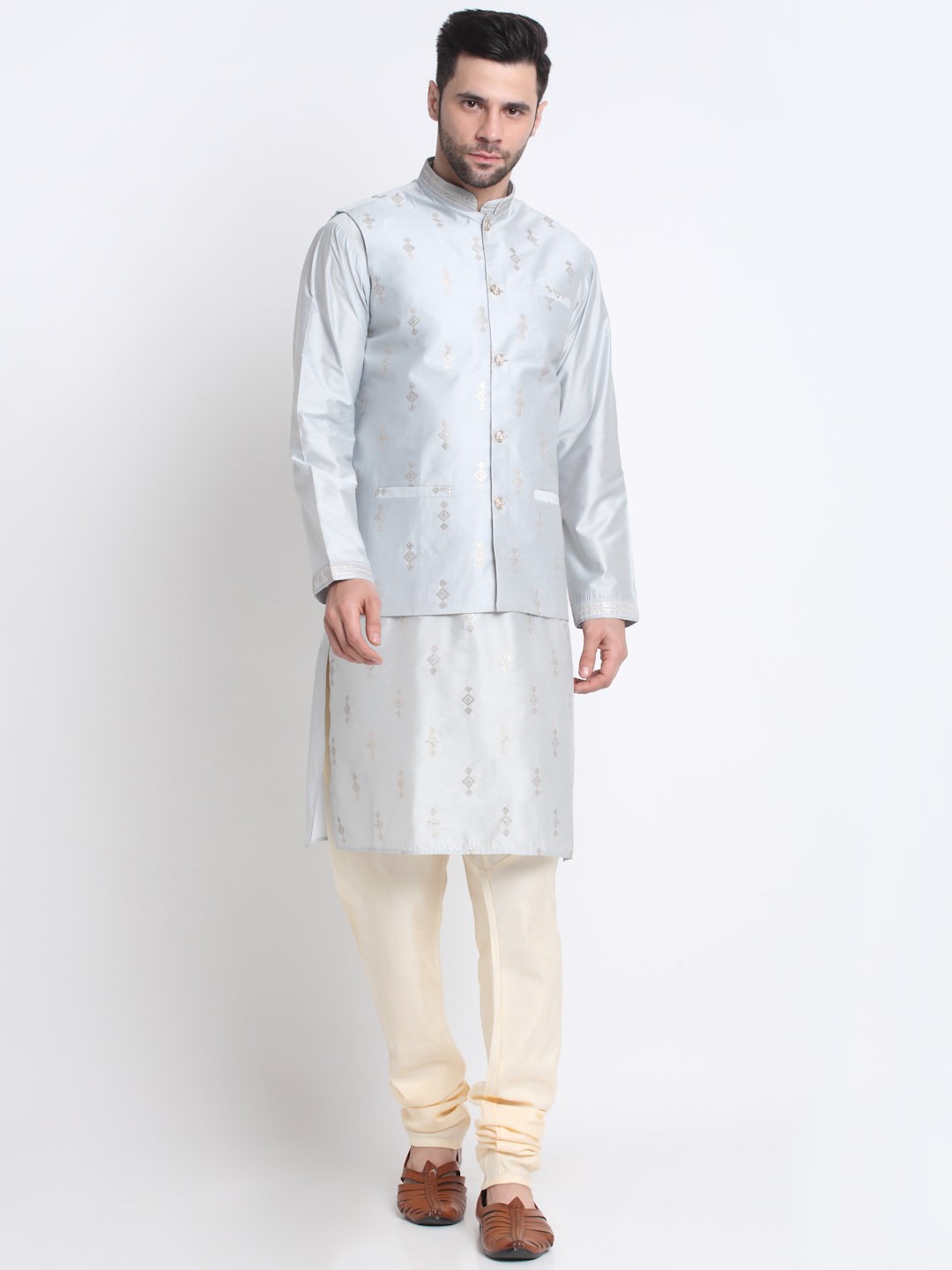 

KRAFT INDIA Ethnic Motifs Embroidered Sequence Regular Kurta With Churidar & Nehru Jacket, Grey