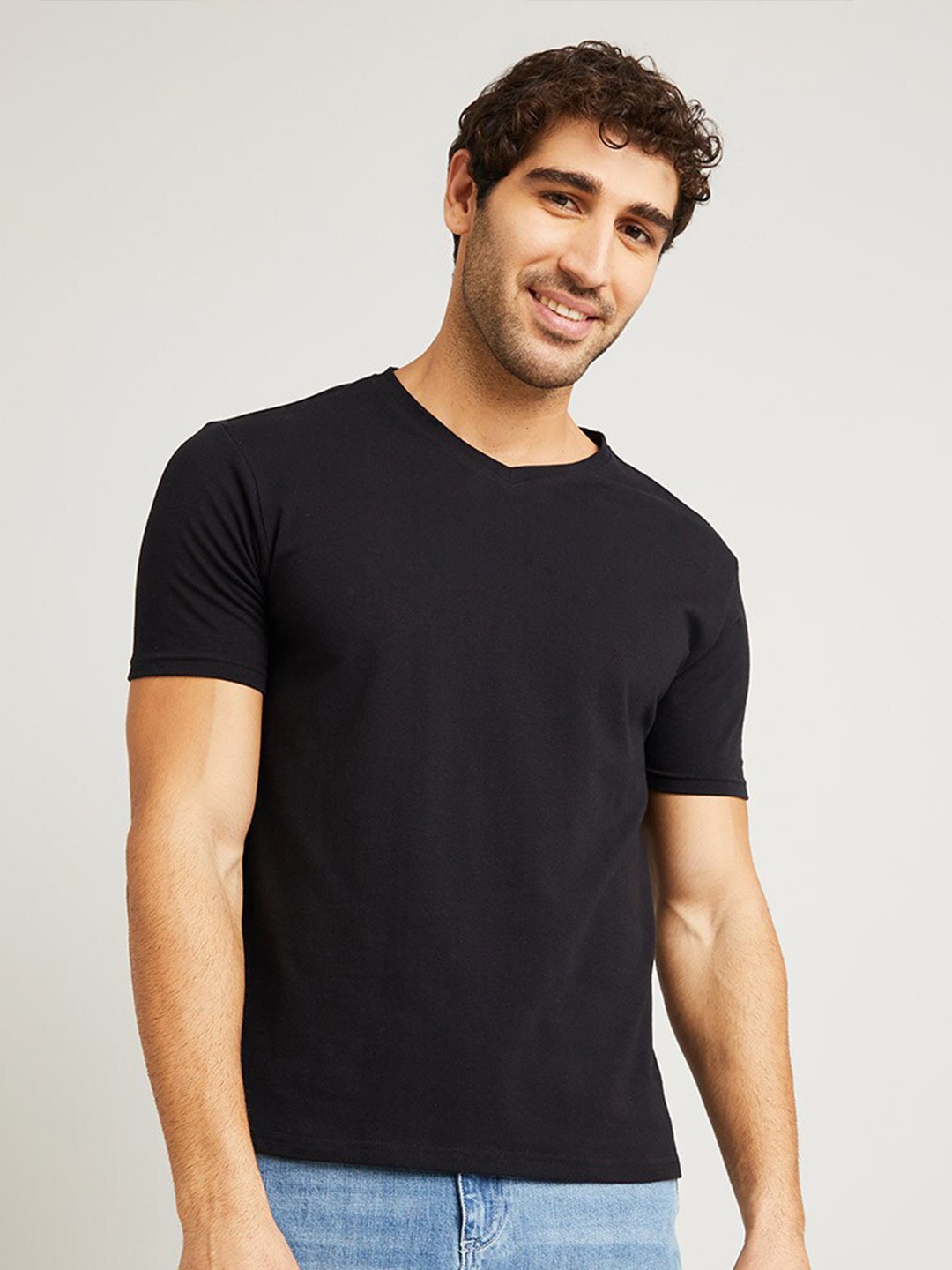 

Styli V-Neck Muscle Fit Cotton T-shirt, Black