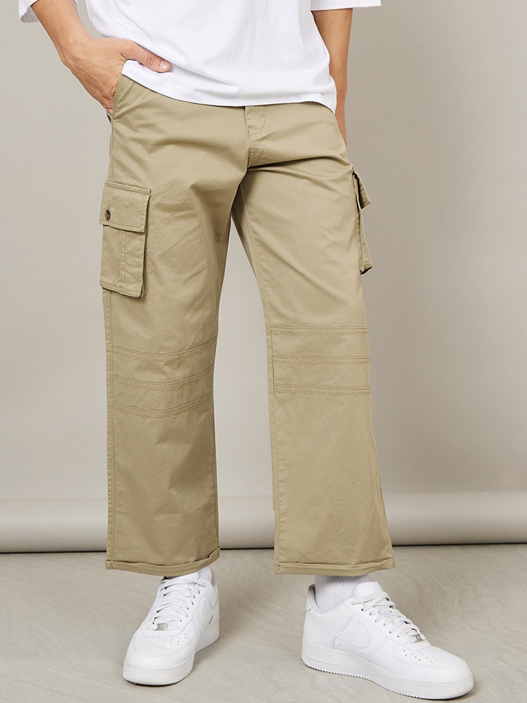 

Styli Men Mid Rise Cotton Oversized Cargo, Khaki