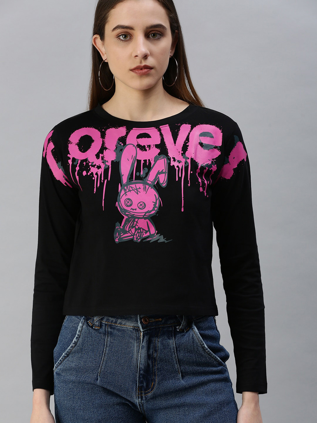 

JUNEBERRY Graphic Printed Long Sleeves Cotton Crop Top, Black